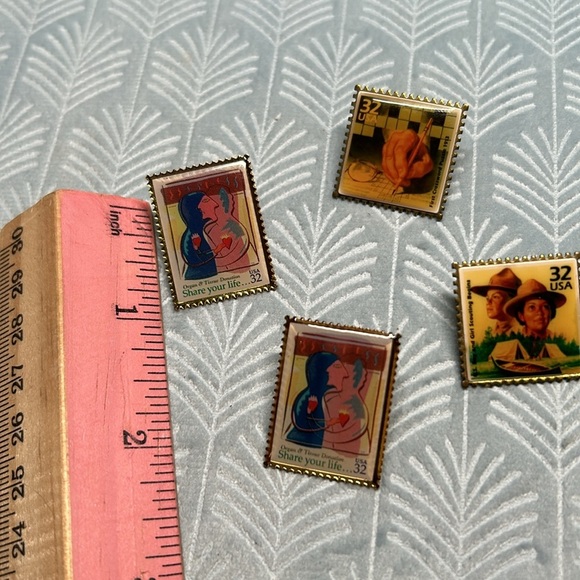 4 vintage collectible stamp brooches - Picture 11 of 11